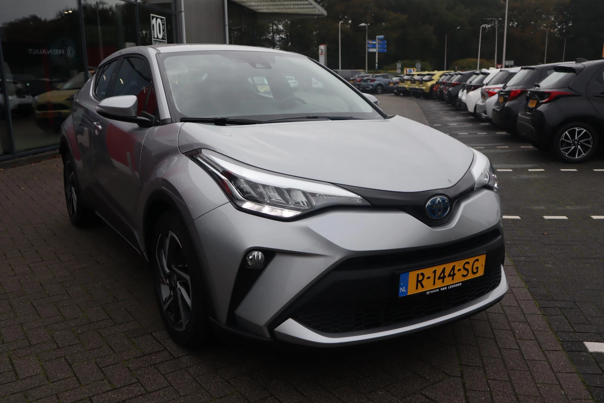 Hoofdafbeelding Toyota C-HR