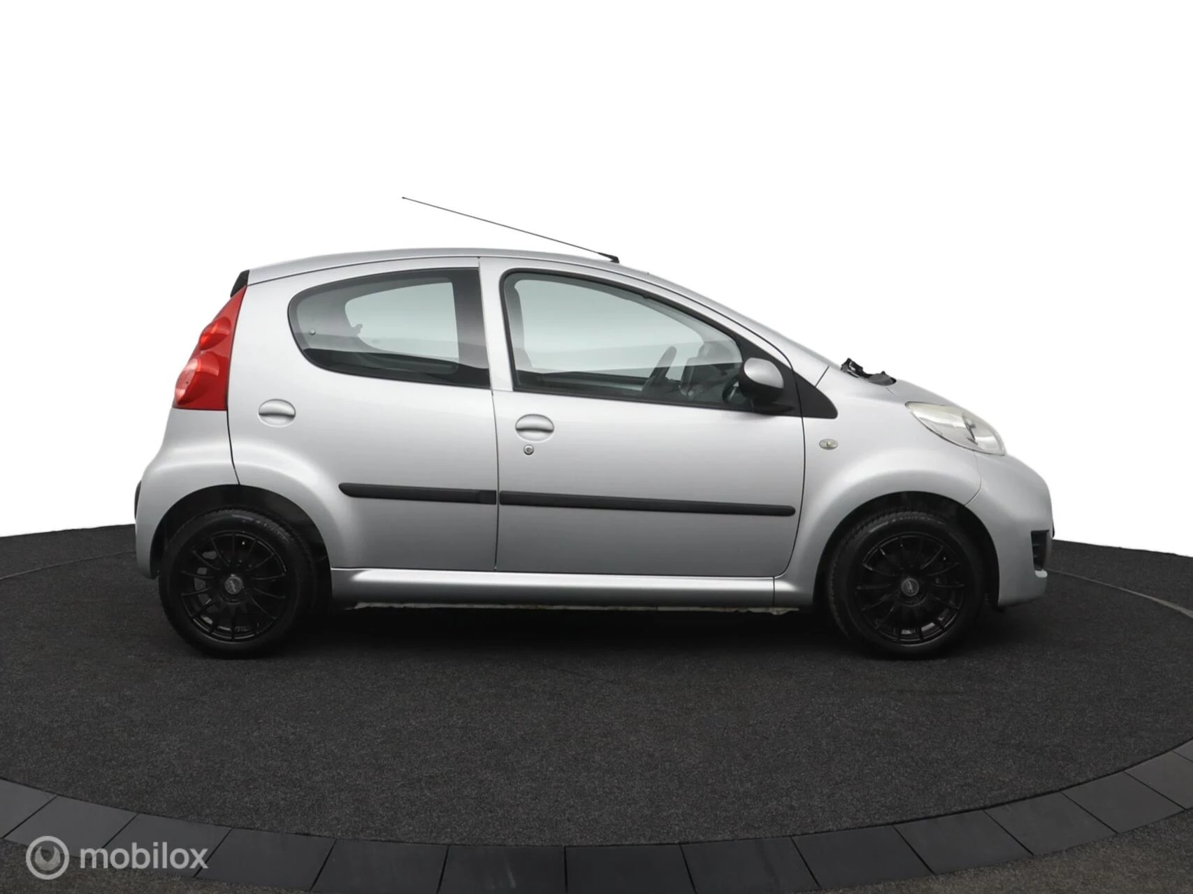 Hoofdafbeelding Peugeot 107