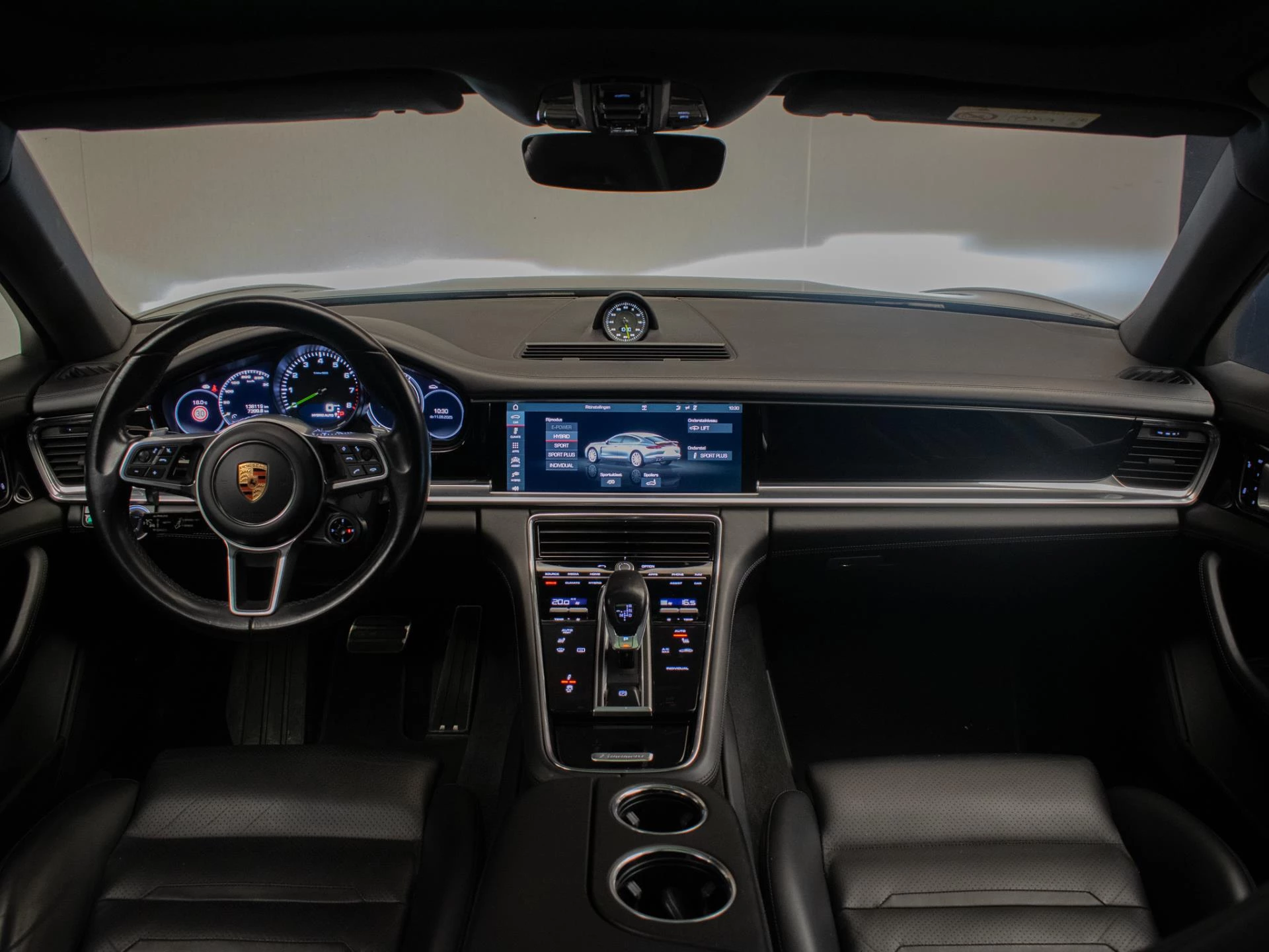 Hoofdafbeelding Porsche Panamera