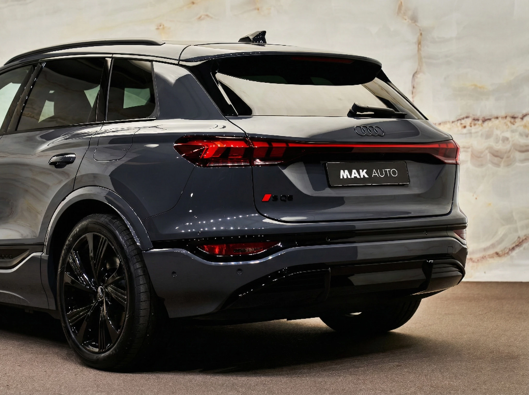 Hoofdafbeelding Audi SQ6