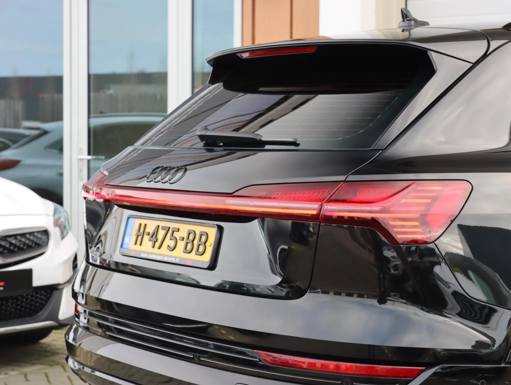 Hoofdafbeelding Audi e-tron