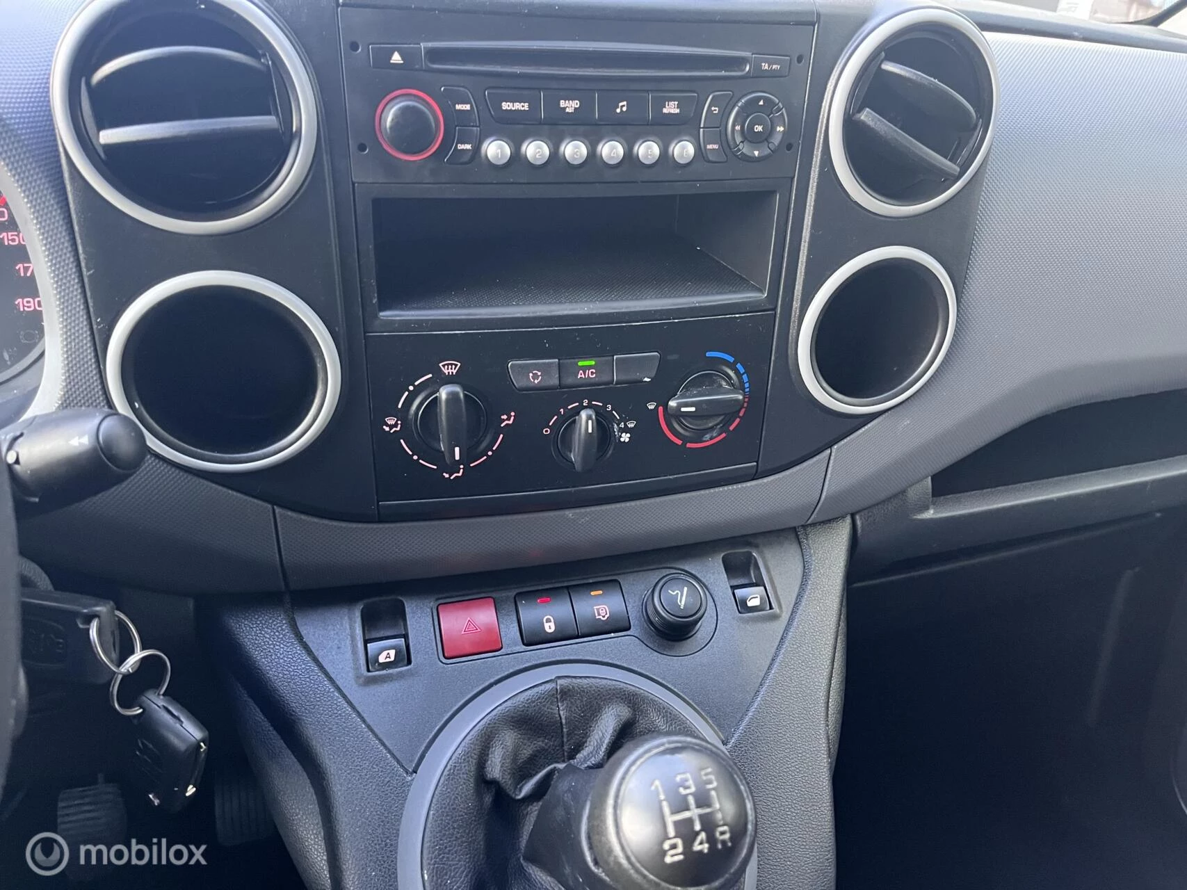 Hoofdafbeelding Peugeot Partner