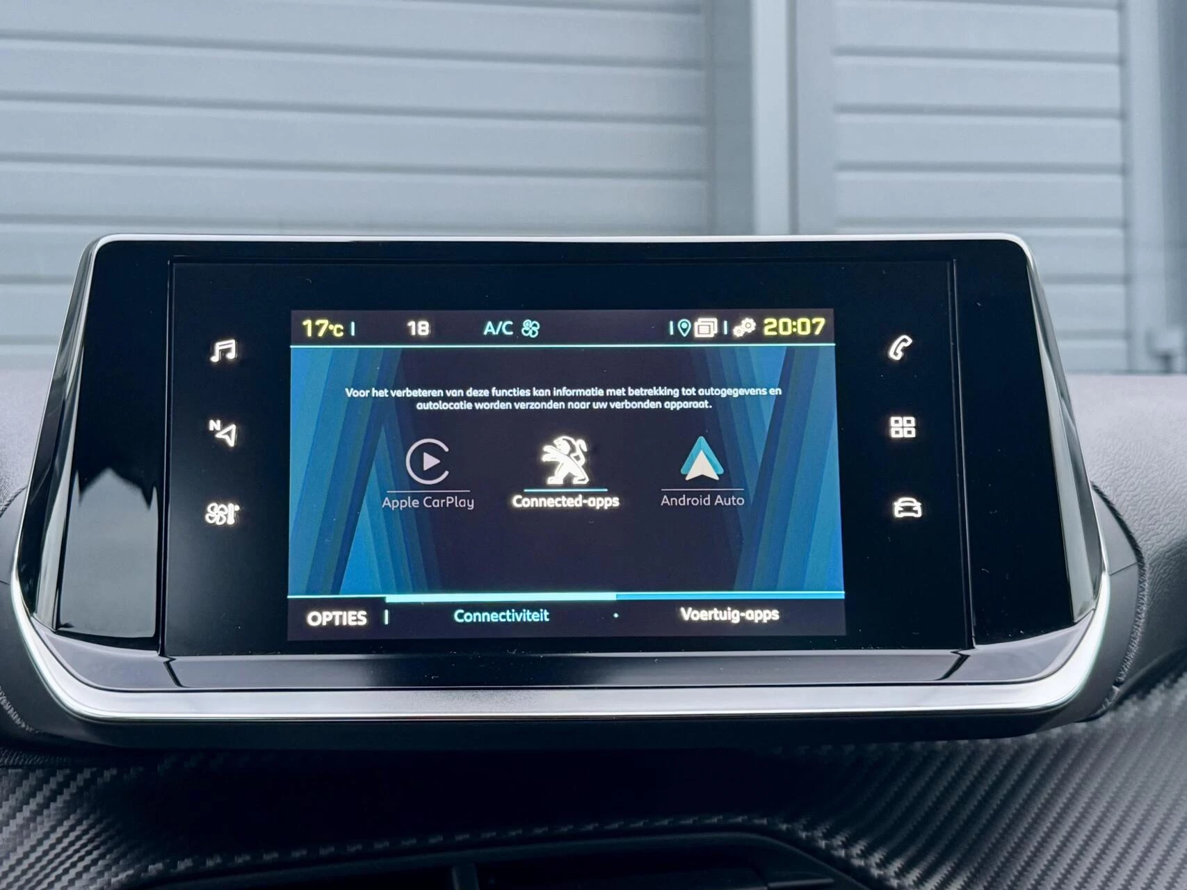 Hoofdafbeelding Peugeot e-208