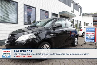 Lancia Ypsilon 0.9 TWINAIR SILVER + Chique en Klassiek