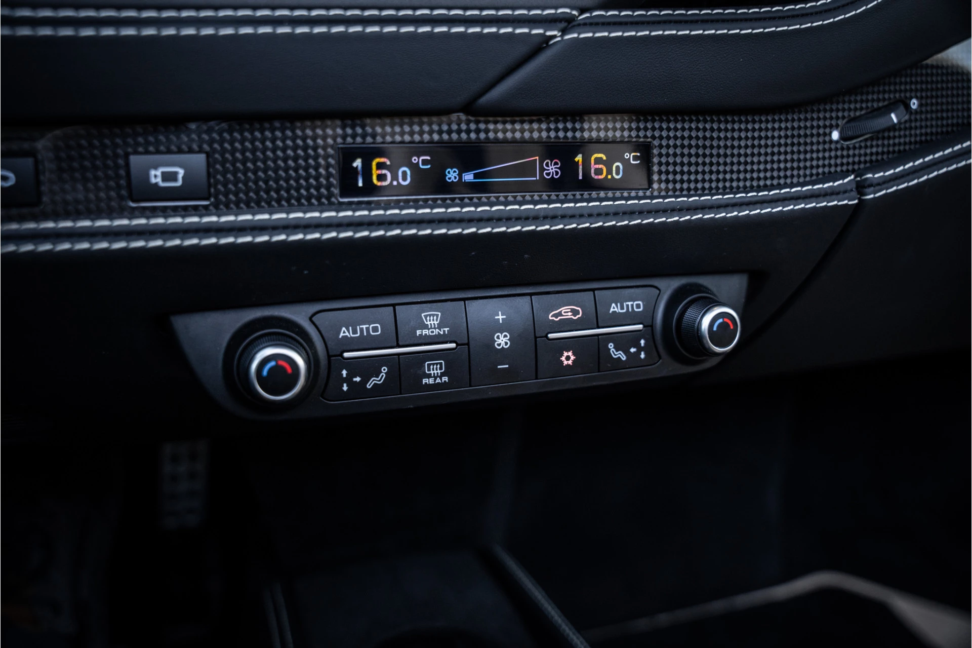 Hoofdafbeelding Ferrari F8 Spider