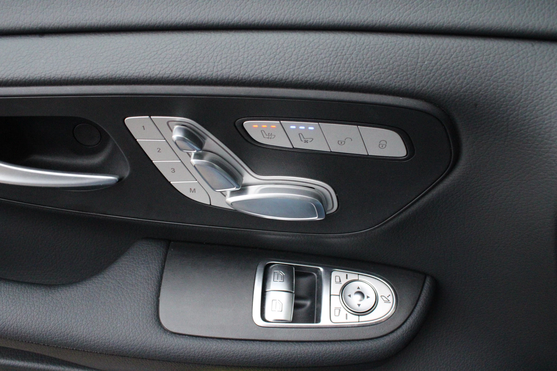 Hoofdafbeelding Mercedes-Benz EQV