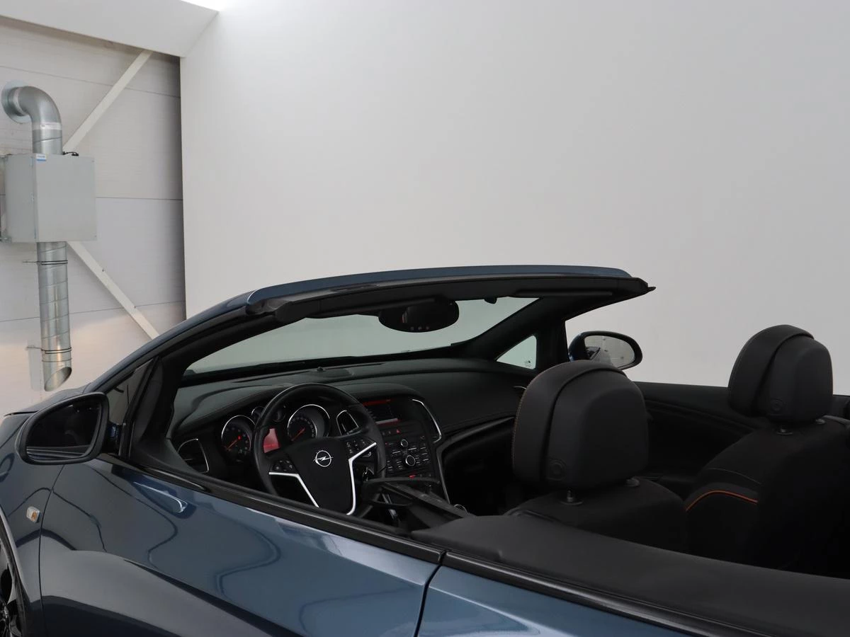Hoofdafbeelding Opel Cascada