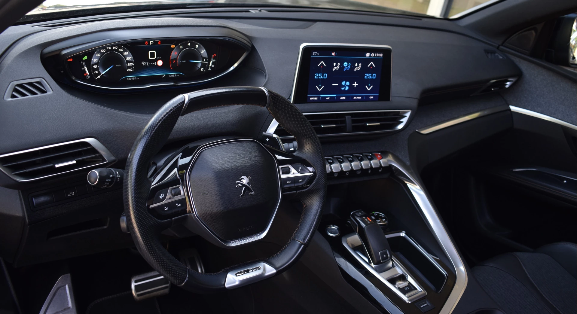 Hoofdafbeelding Peugeot 5008