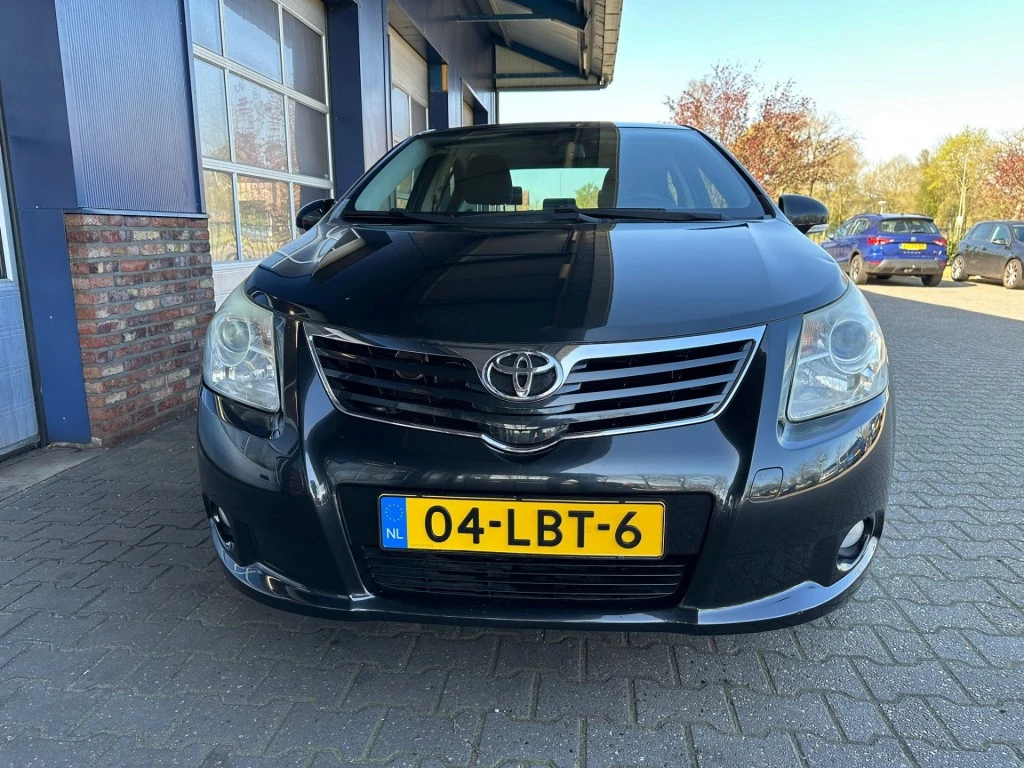 Hoofdafbeelding Toyota Avensis