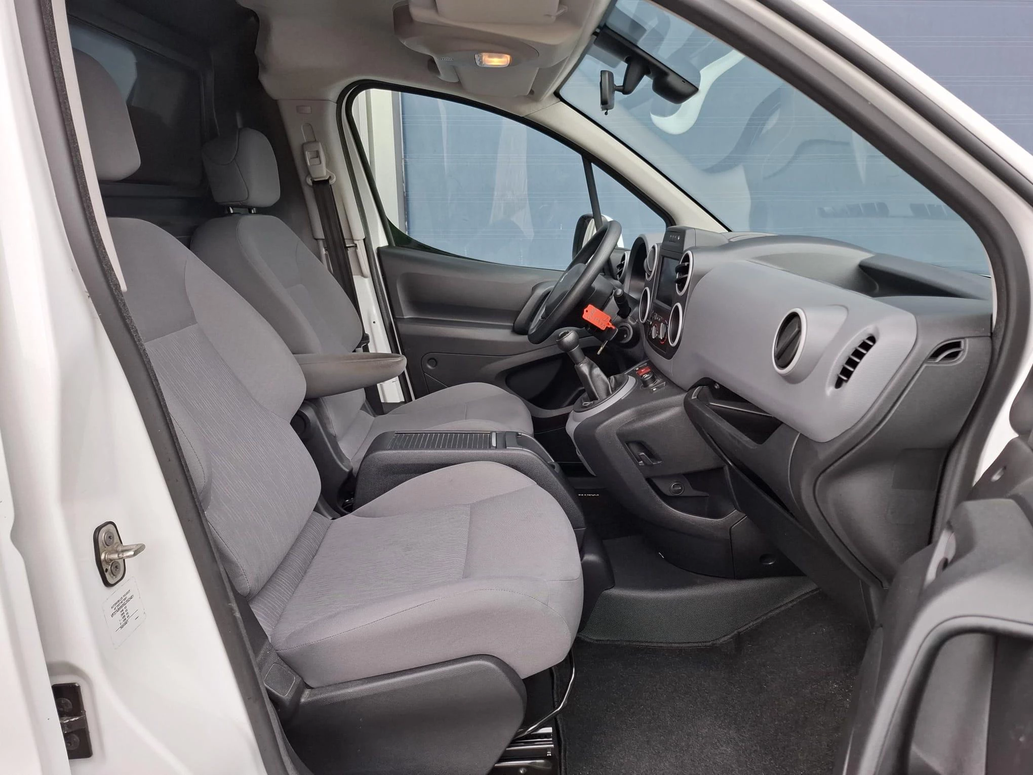 Hoofdafbeelding Peugeot Partner