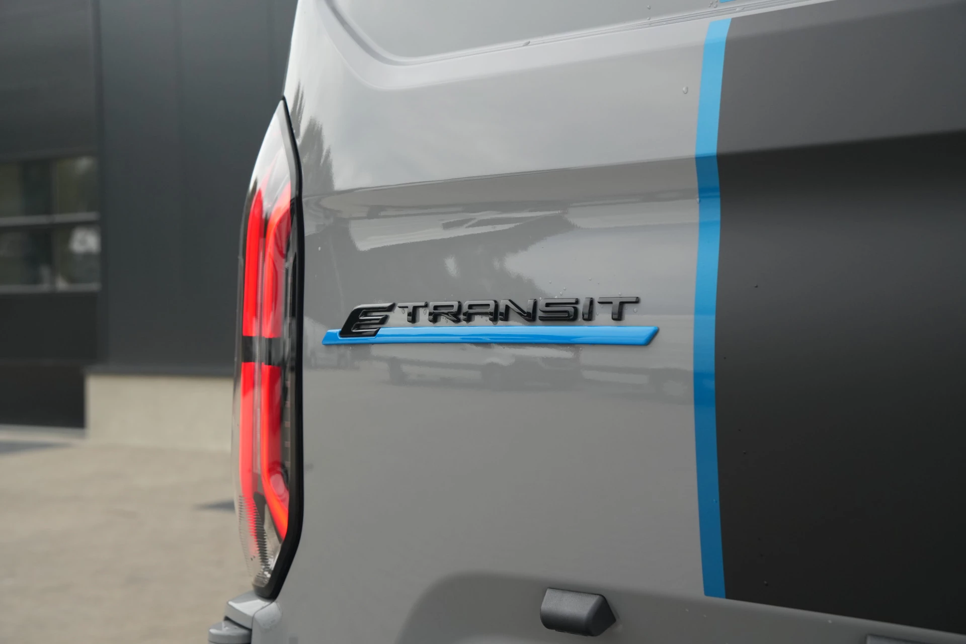 Hoofdafbeelding Ford E-Transit Custom