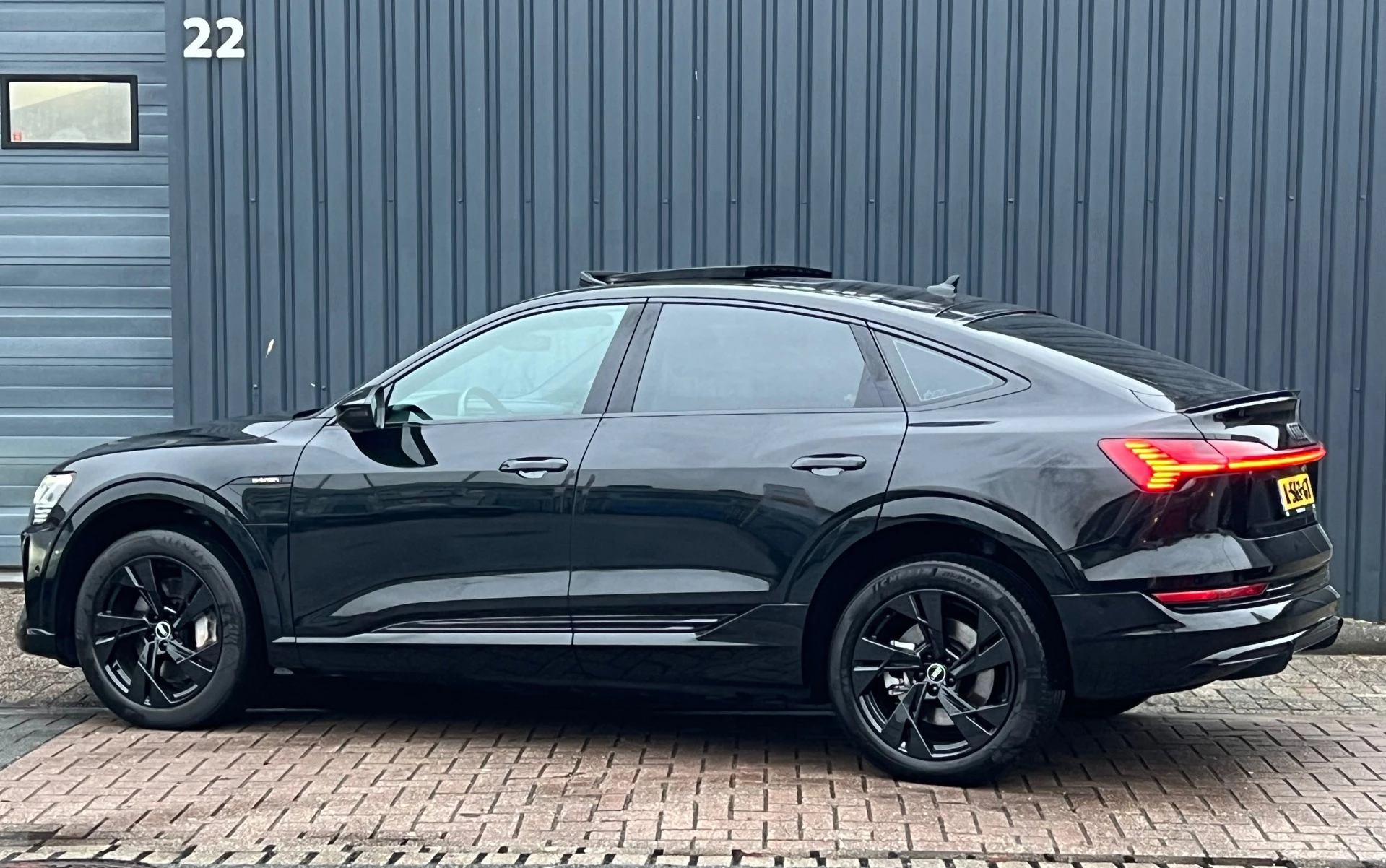 Hoofdafbeelding Audi e-tron