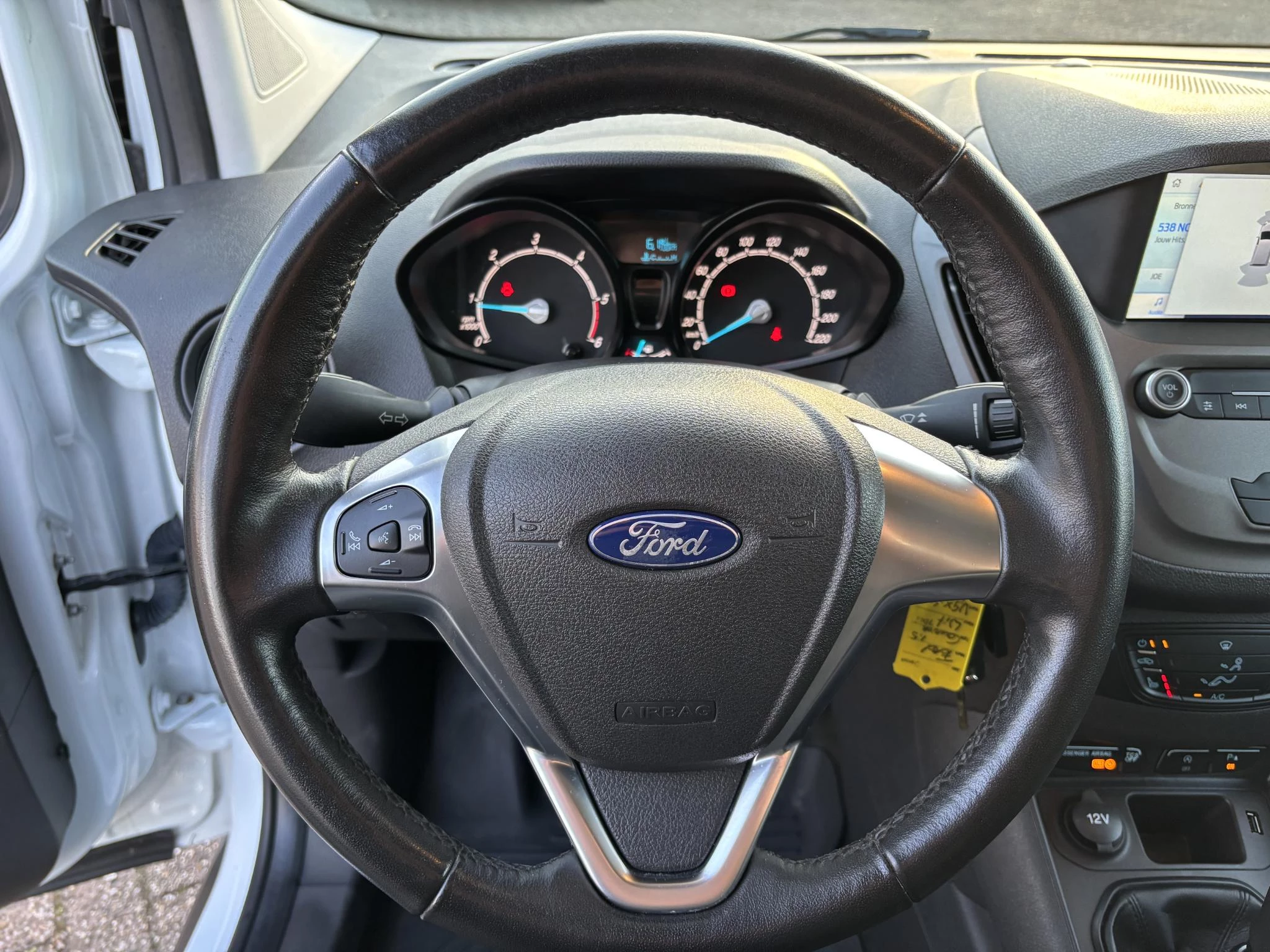 Hoofdafbeelding Ford Transit Courier