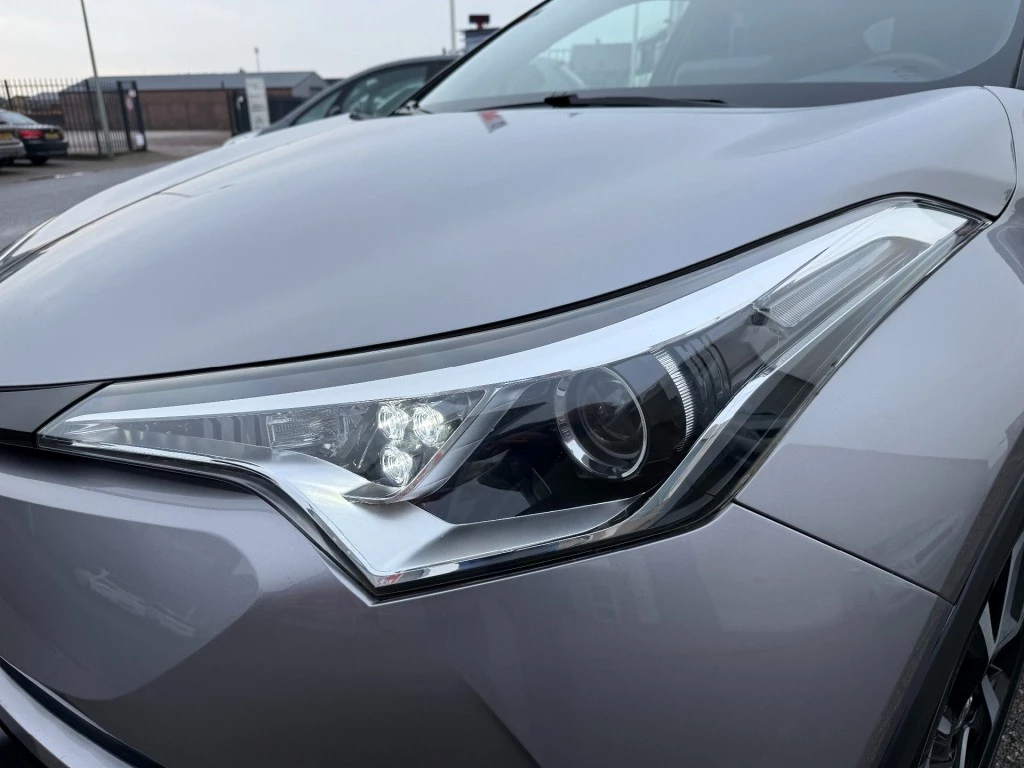 Hoofdafbeelding Toyota C-HR