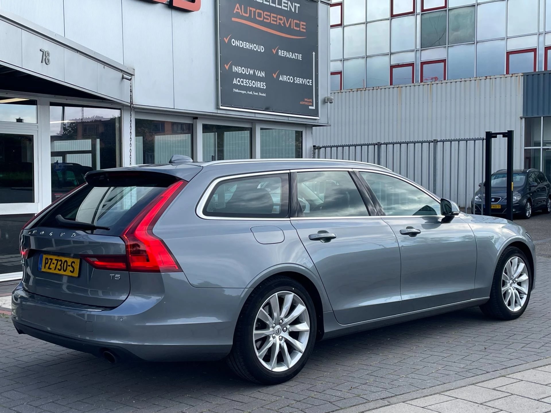 Hoofdafbeelding Volvo V90