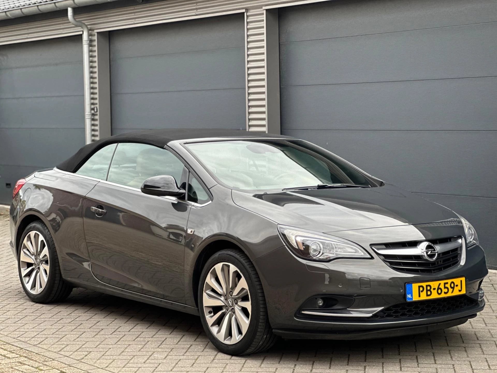 Hoofdafbeelding Opel Cascada