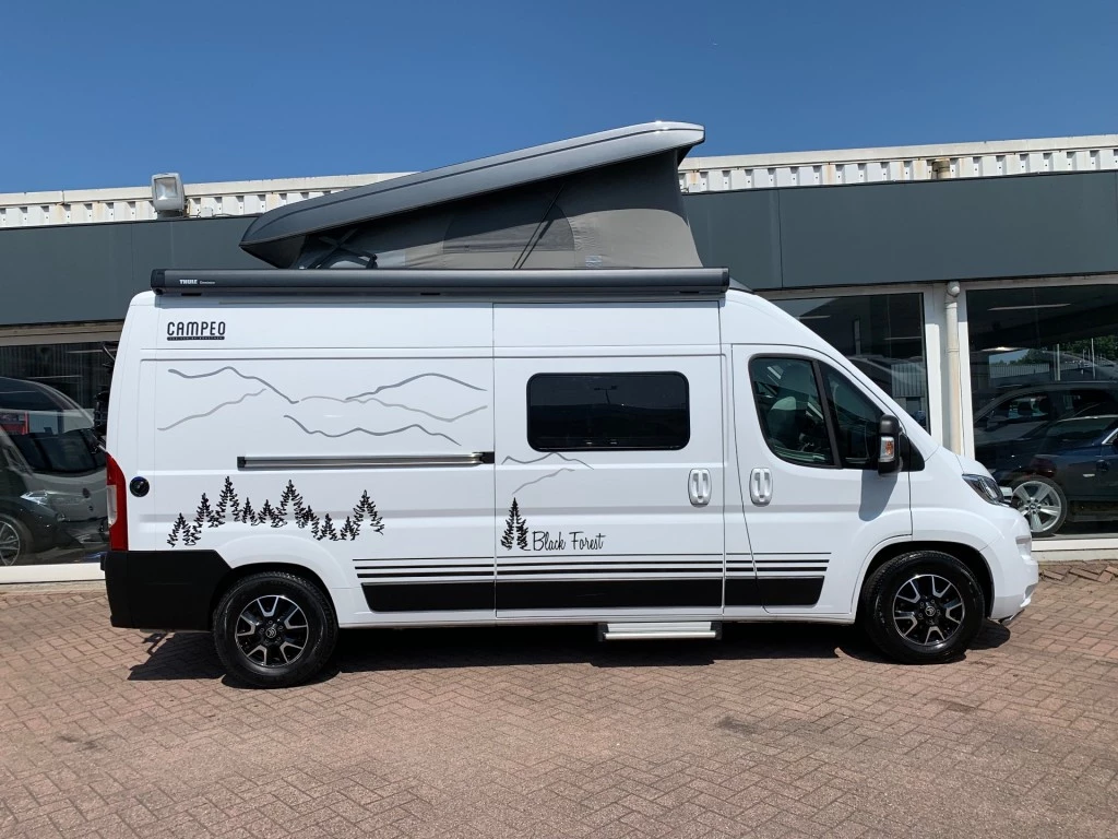 Hoofdafbeelding Bürstner Campeo 600 Airco Cruise