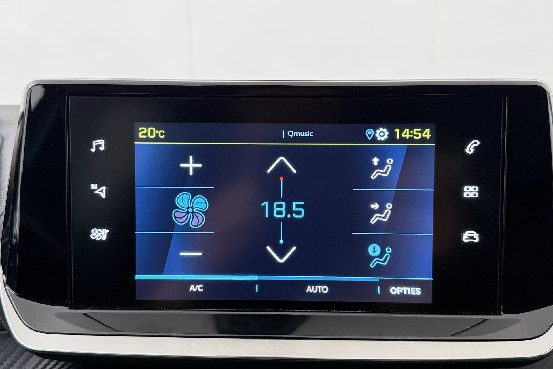 Hoofdafbeelding Peugeot e-208