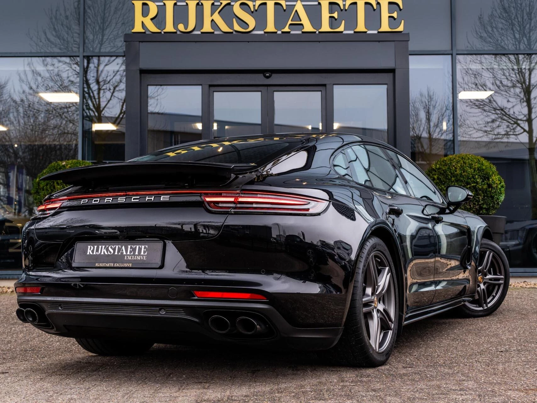 Hoofdafbeelding Porsche Panamera