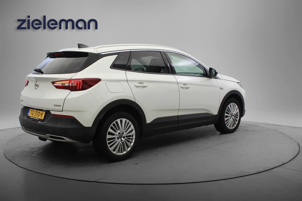 Hoofdafbeelding Opel Grandland X