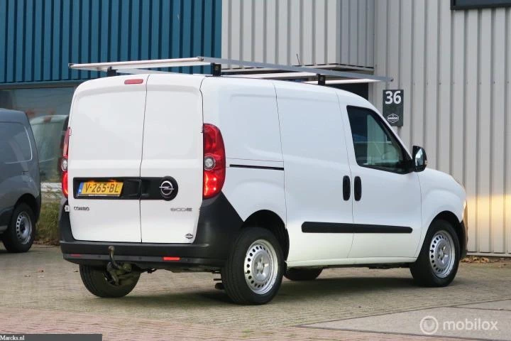 Hoofdafbeelding Opel Combo