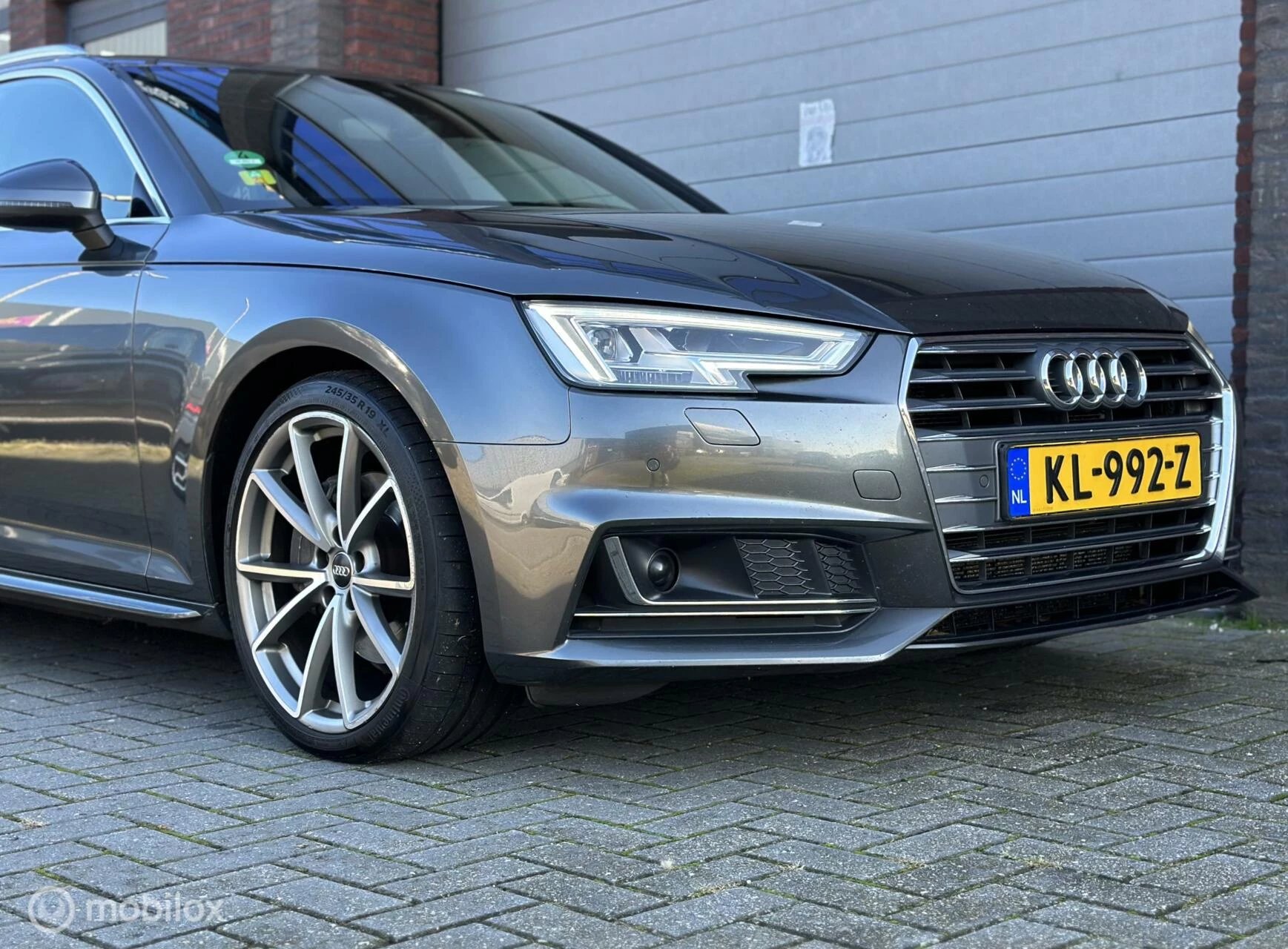 Hoofdafbeelding Audi A4