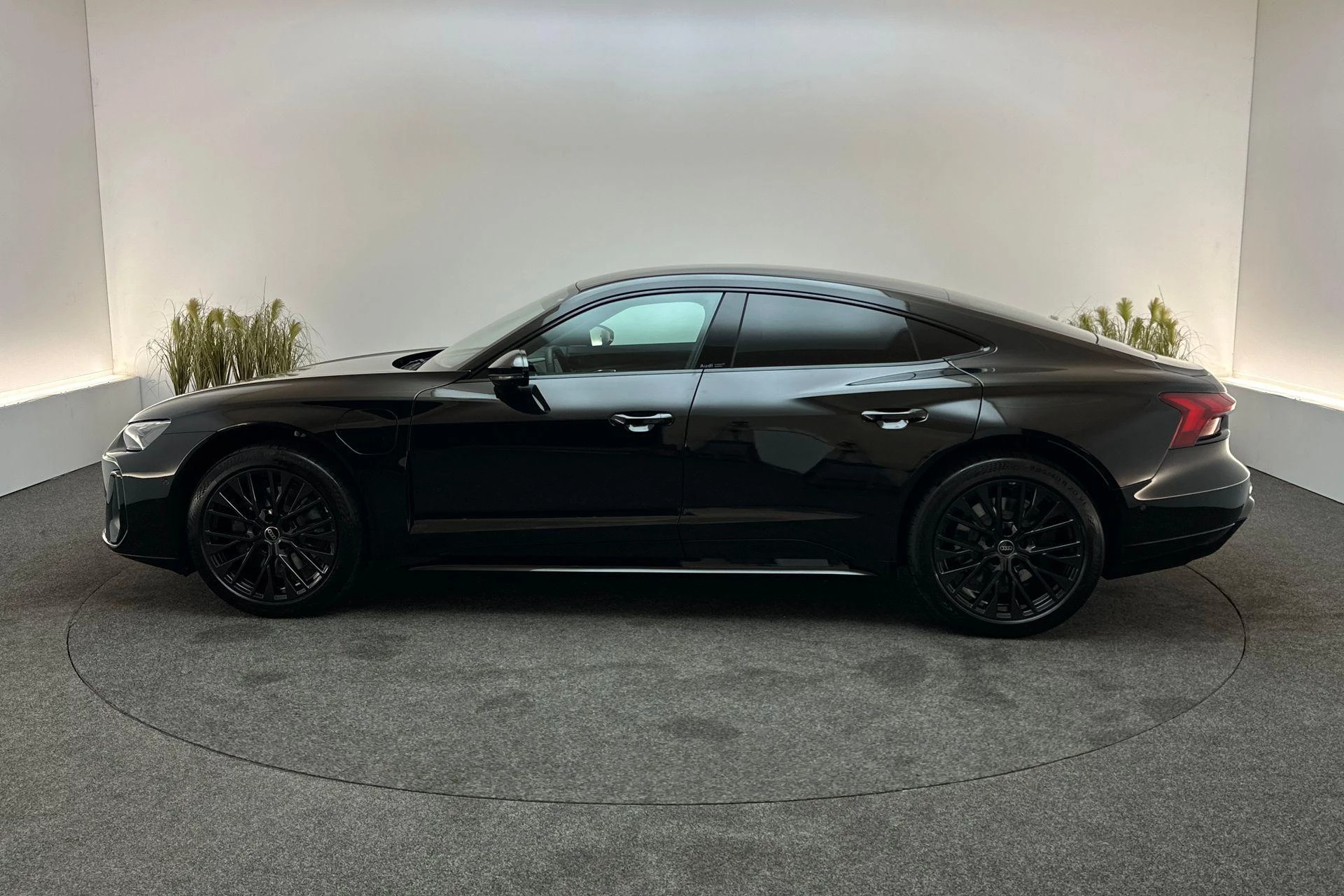 Hoofdafbeelding Audi e-tron GT