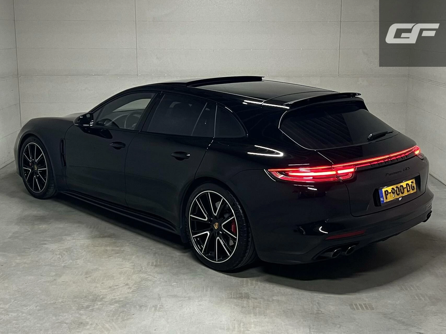 Hoofdafbeelding Porsche Panamera