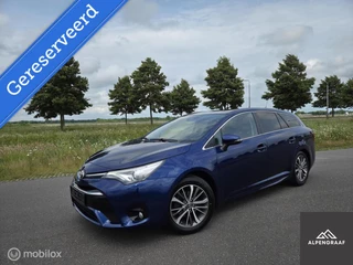 Toyota Avensis Touring Sports Pano 1.8 VVT-i Executive Dealeronderhouden Pano|Camera|Stoelverwarming|Navi|