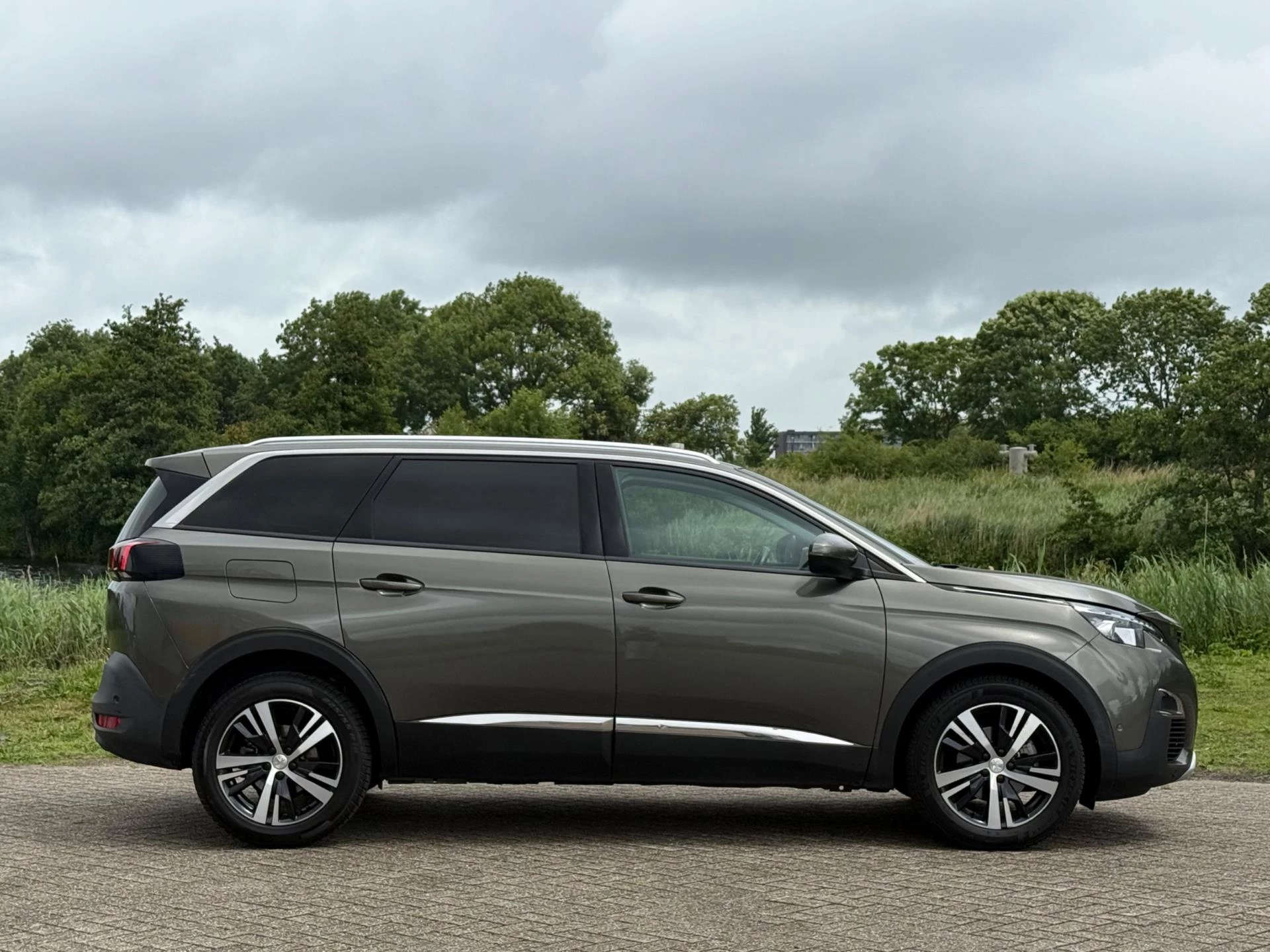 Hoofdafbeelding Peugeot 5008