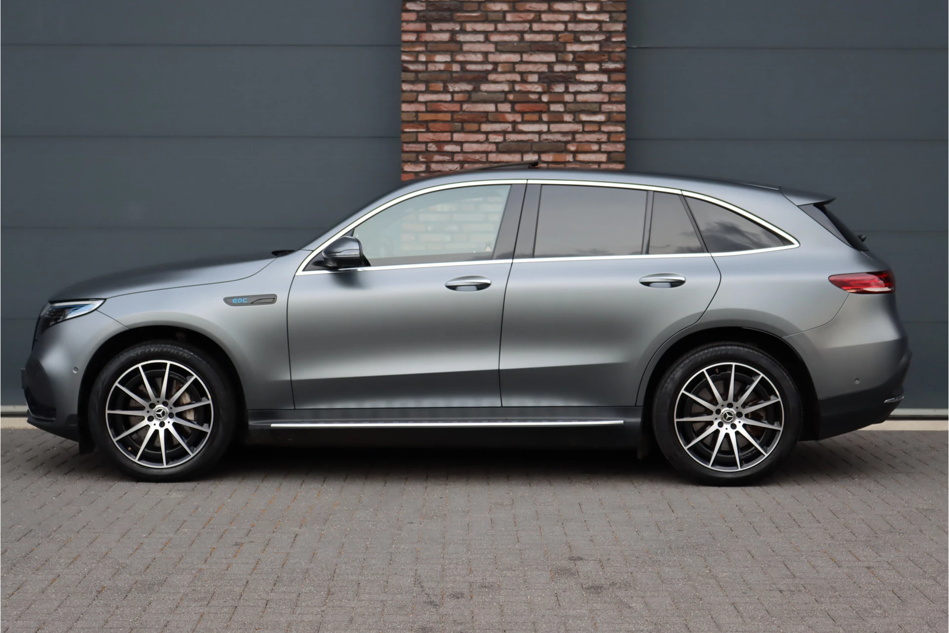 Hoofdafbeelding Mercedes-Benz EQC