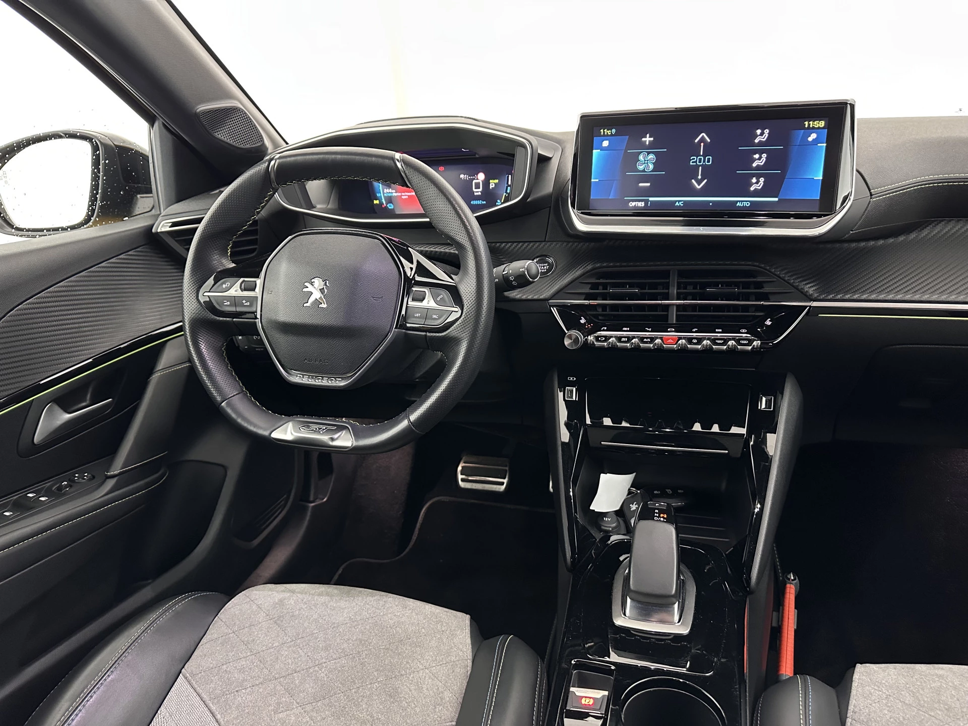 Hoofdafbeelding Peugeot e-208