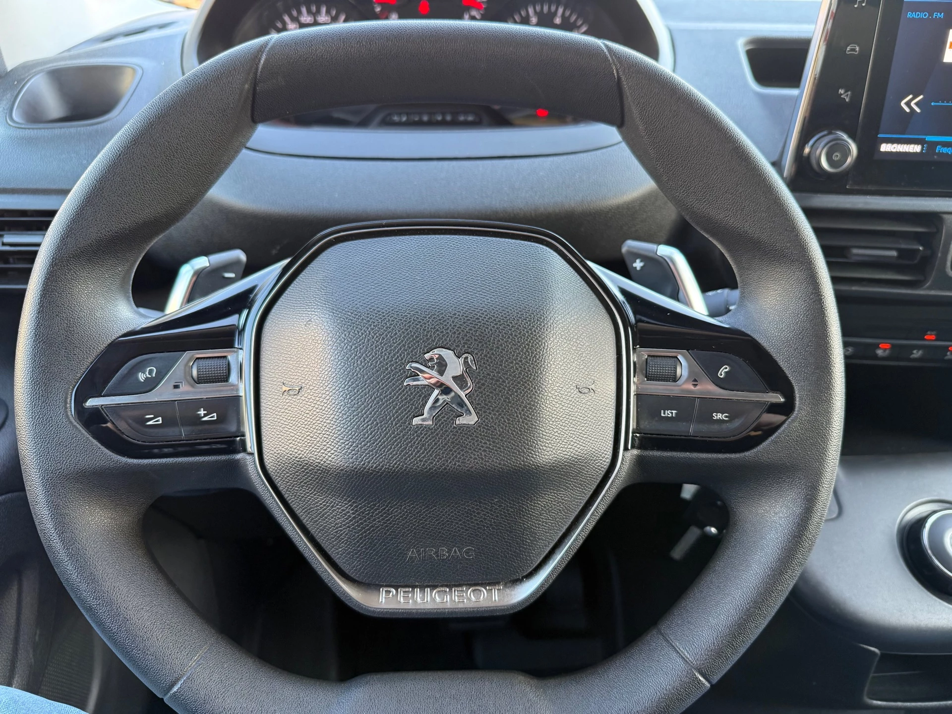 Hoofdafbeelding Peugeot Partner