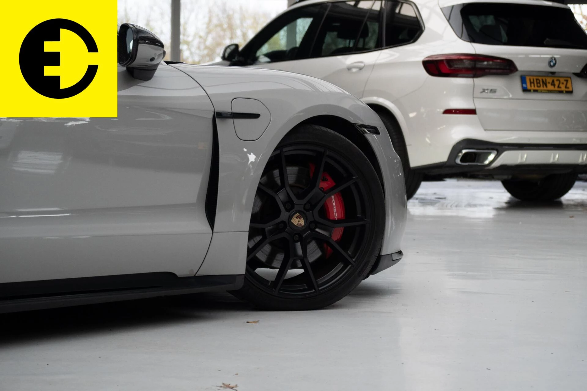 Hoofdafbeelding Porsche Taycan