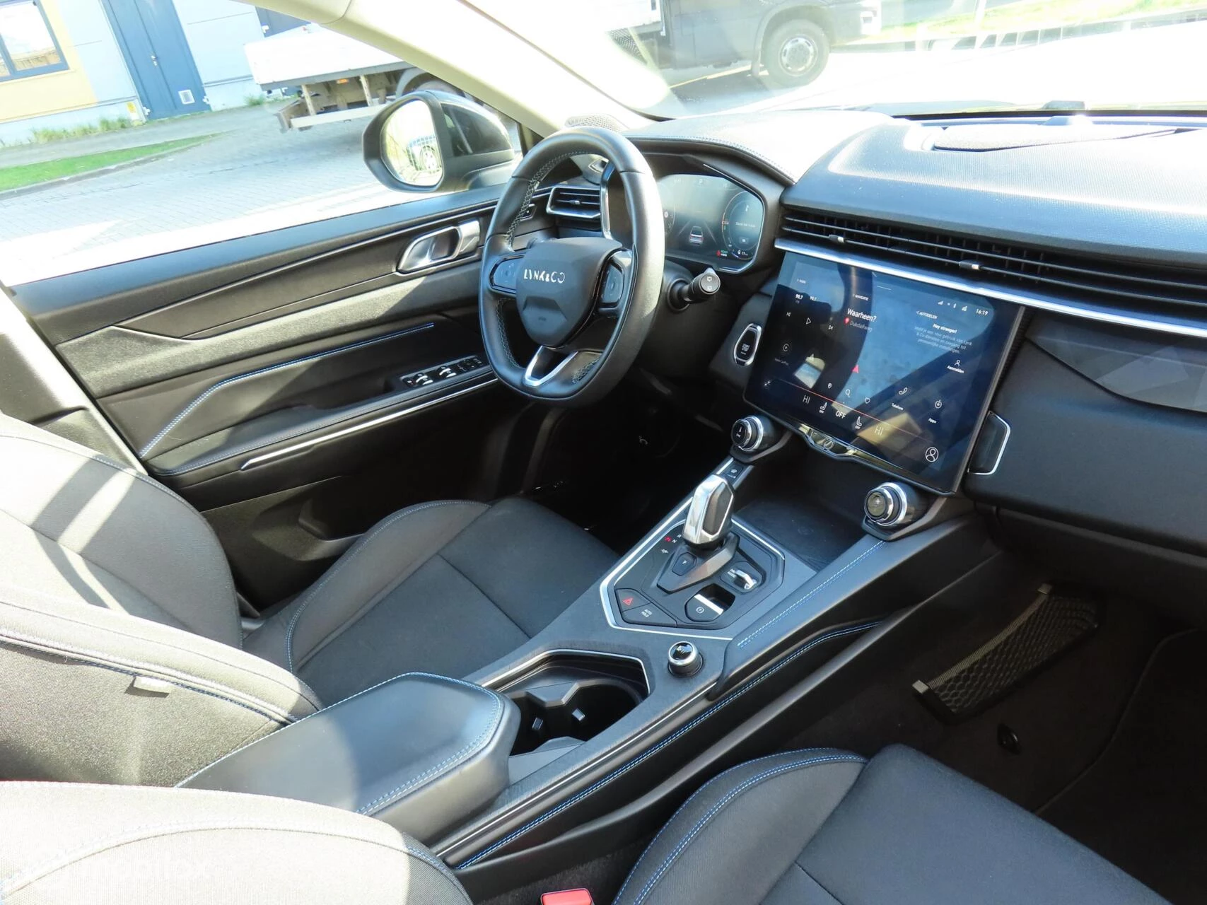 Hoofdafbeelding Lynk & Co 01