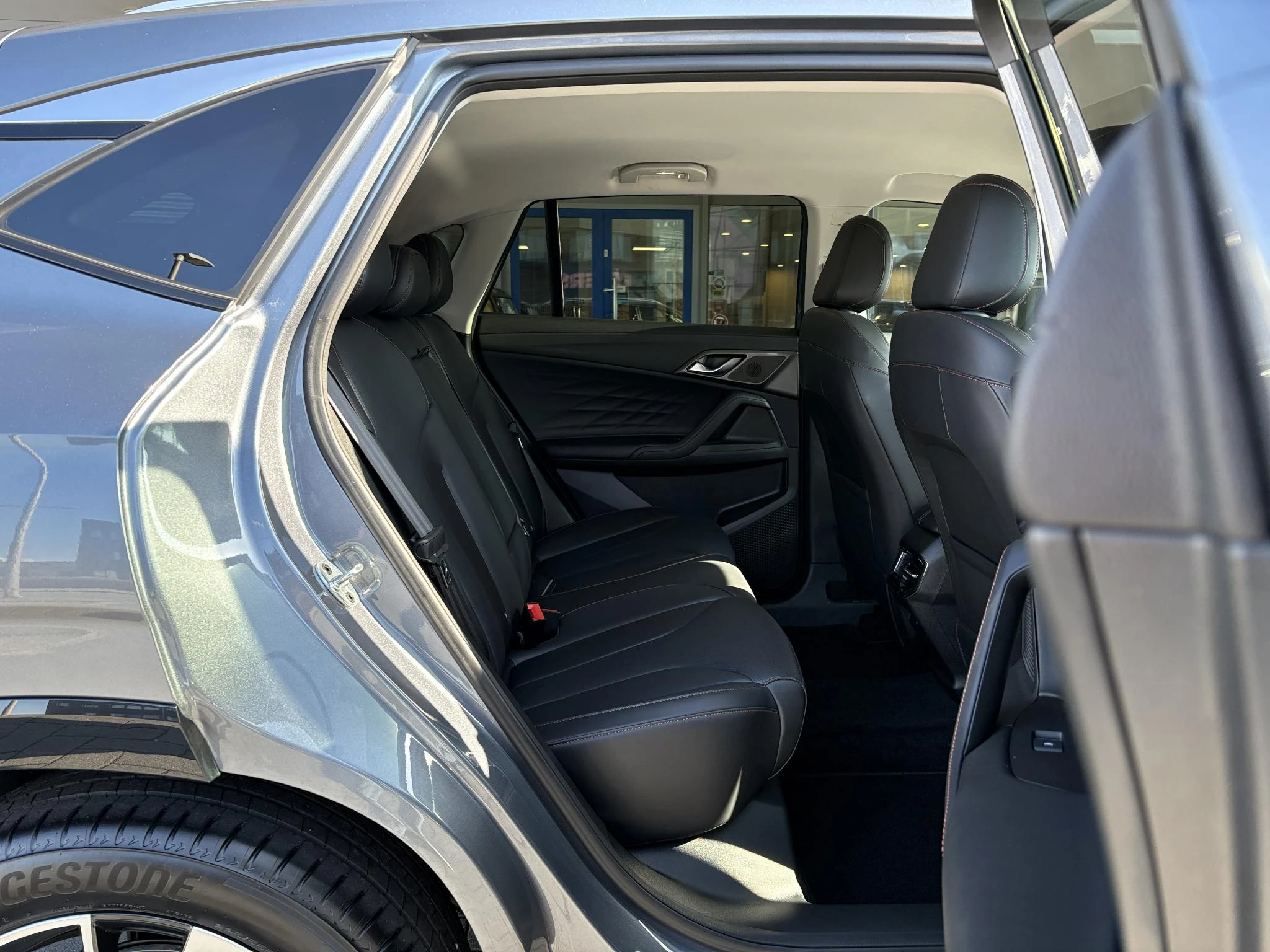 Hoofdafbeelding MG HS