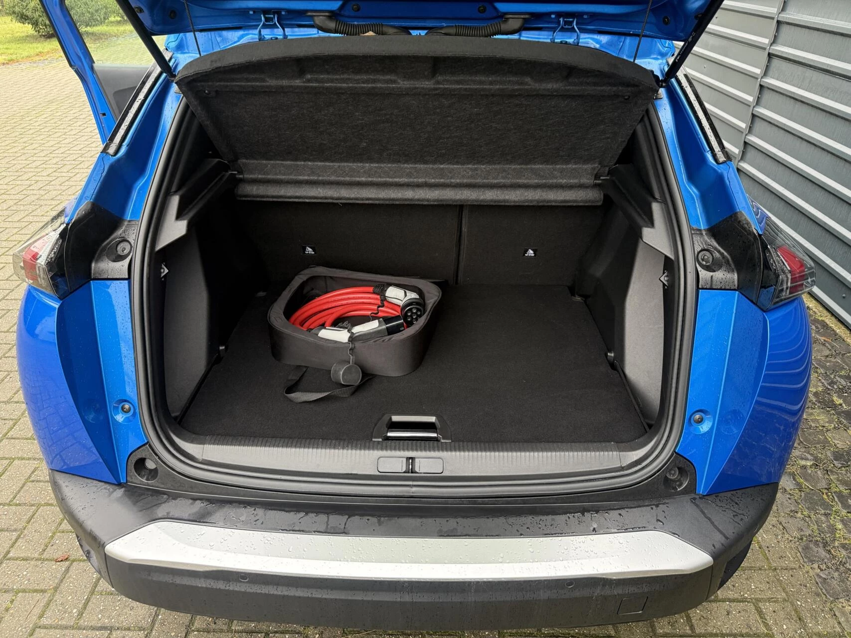 Hoofdafbeelding Peugeot e-2008