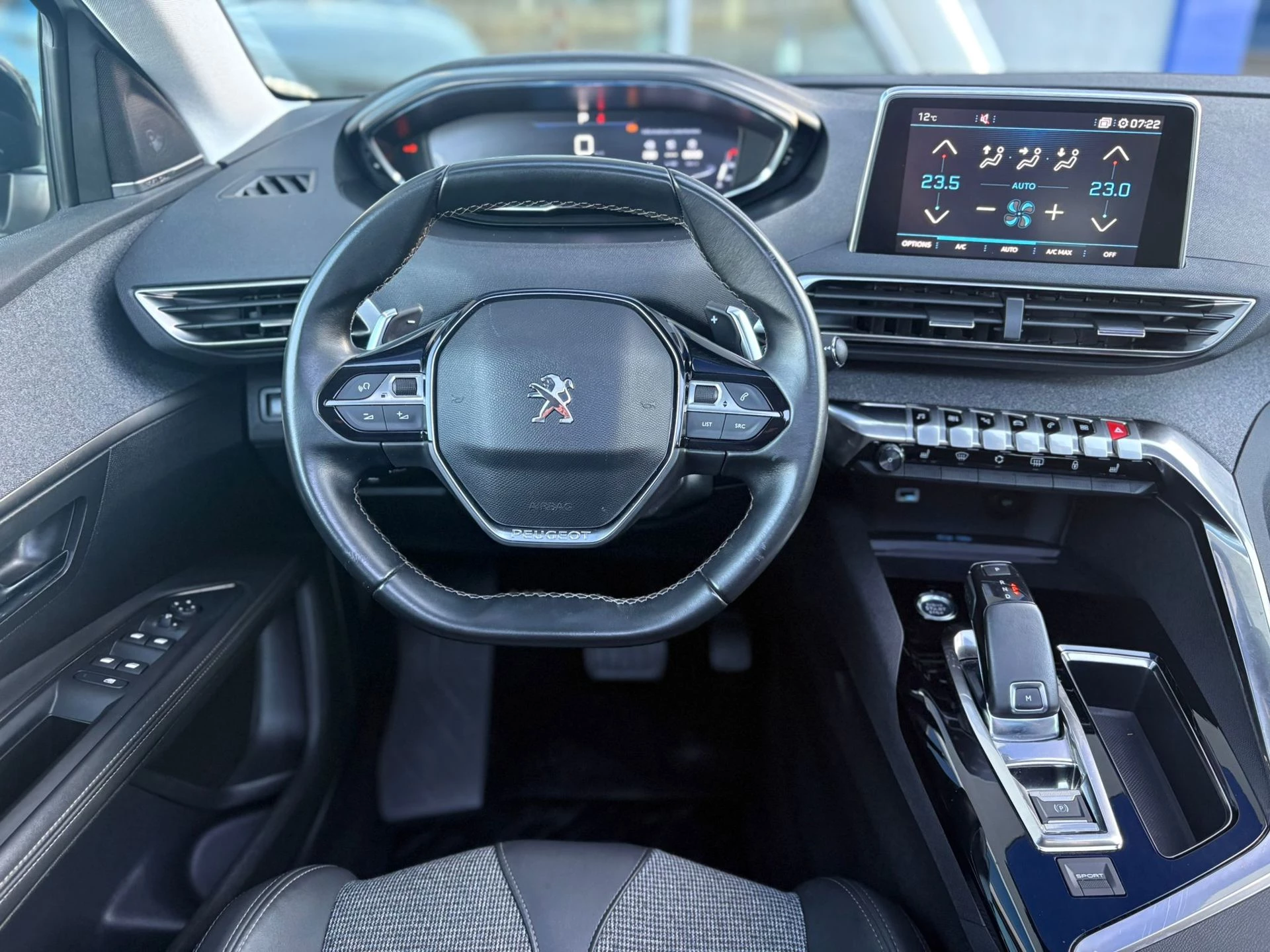 Hoofdafbeelding Peugeot 5008