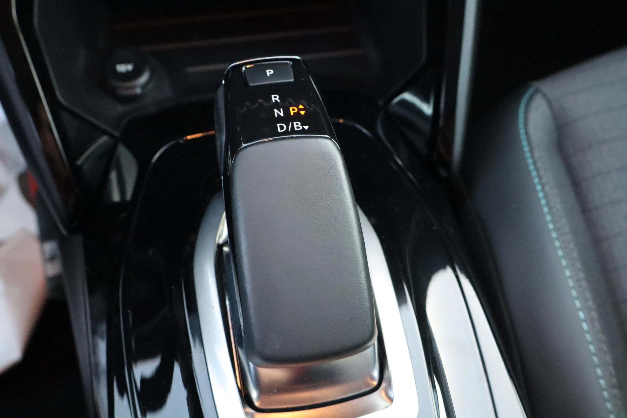 Hoofdafbeelding Peugeot e-208