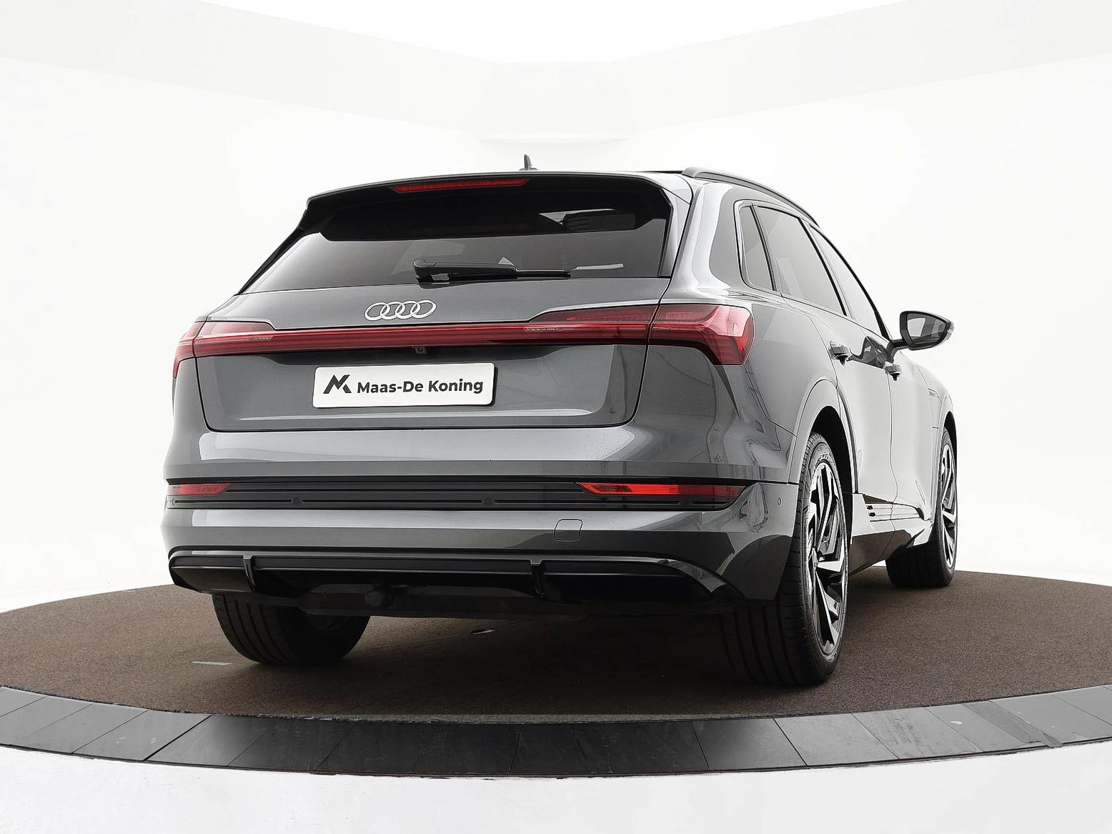 Hoofdafbeelding Audi e-tron