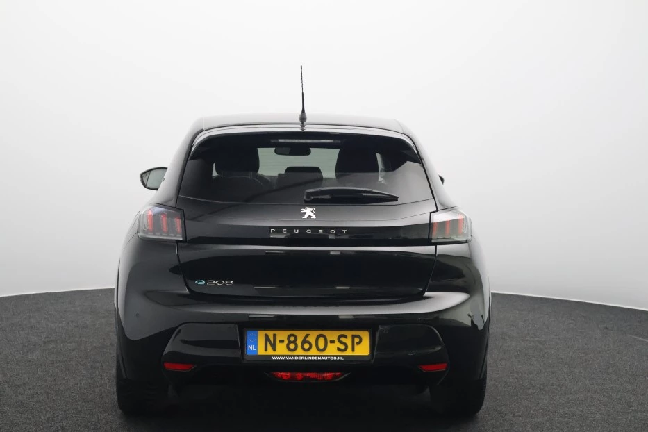 Hoofdafbeelding Peugeot e-208