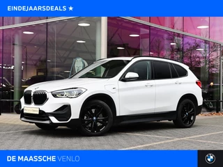 BMW X1 xDrive25e High Executive Automaat / Panoramadak / Achteruitrijcamera / Comfort Access / LED / Head-Up / Stoelverwarming