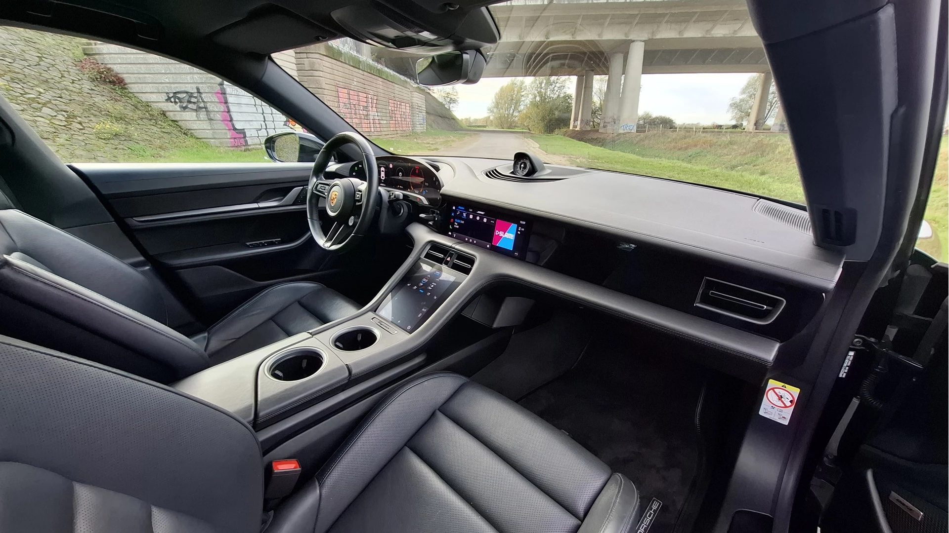 Hoofdafbeelding Porsche Taycan