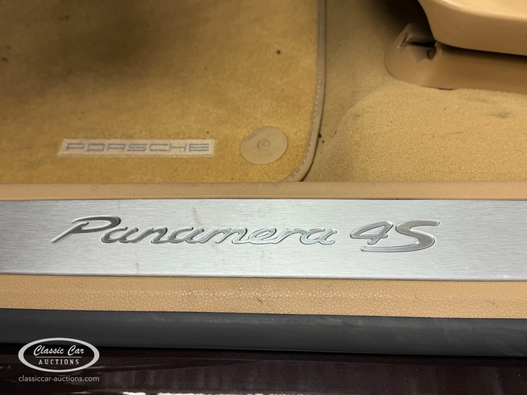 Hoofdafbeelding Porsche Panamera