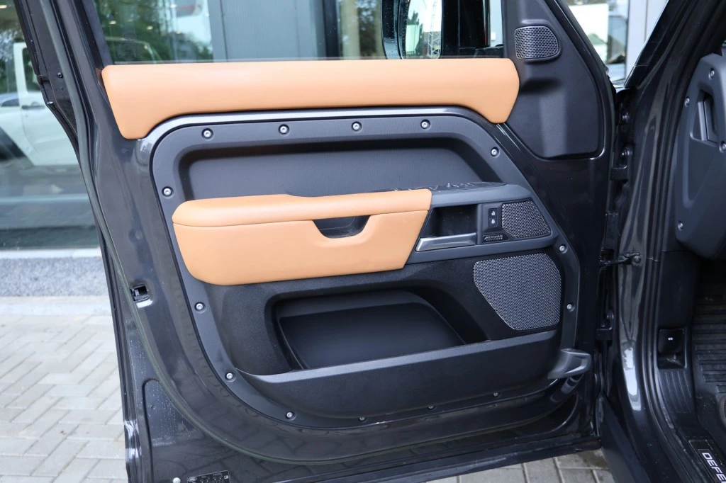 Hoofdafbeelding Land Rover Defender