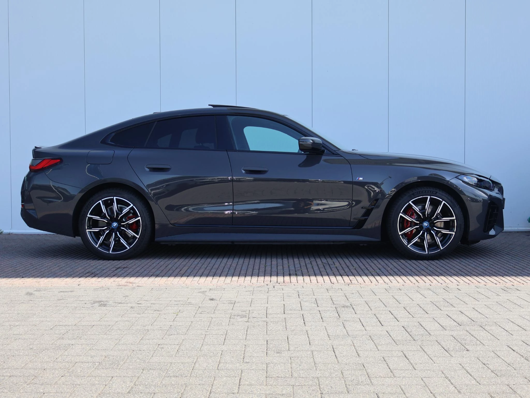 Hoofdafbeelding BMW i4