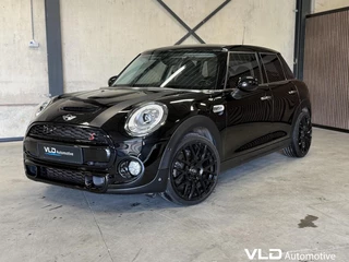 Hoofdafbeelding MINI Cooper S Mini 2.0 Cooper S JCW Carplay Led Sfeer Cruise Cam Pdc 192PK