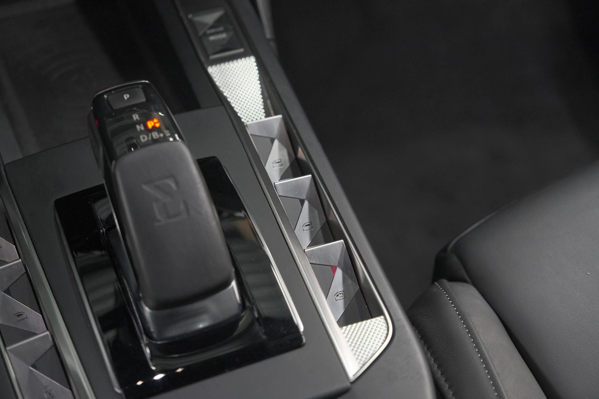 Hoofdafbeelding DS DS 3