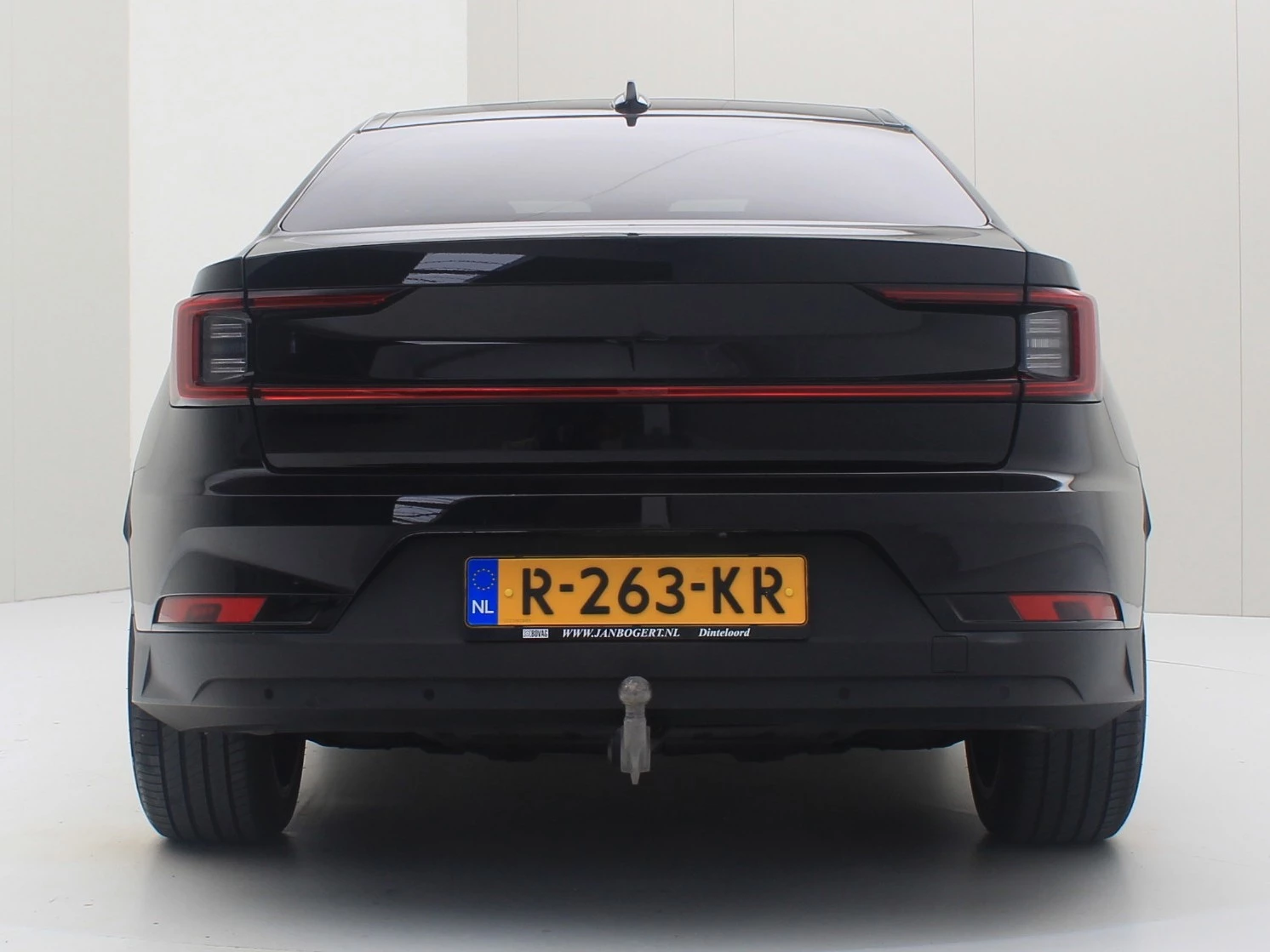 Hoofdafbeelding Polestar 2