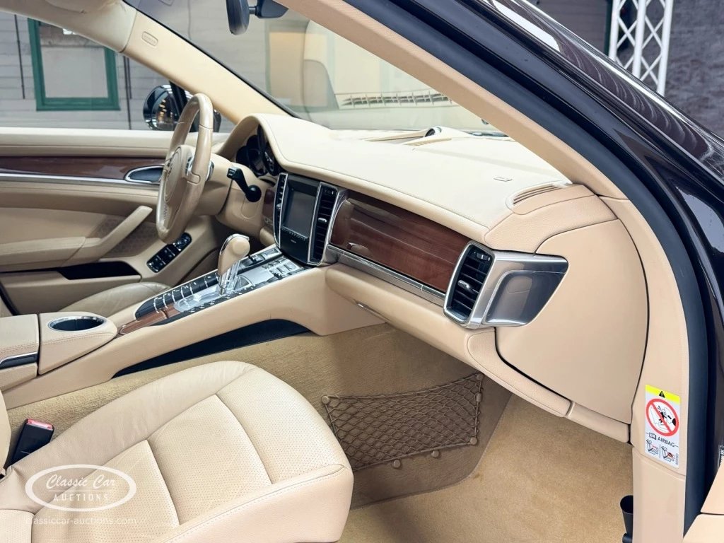 Hoofdafbeelding Porsche Panamera